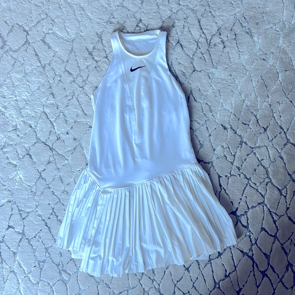 Nike tennis dress ALL WHITES